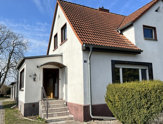 Doppelhaushälfte mit Potenzial